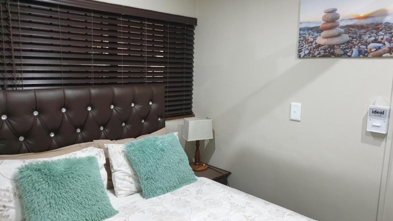 Apartment 21